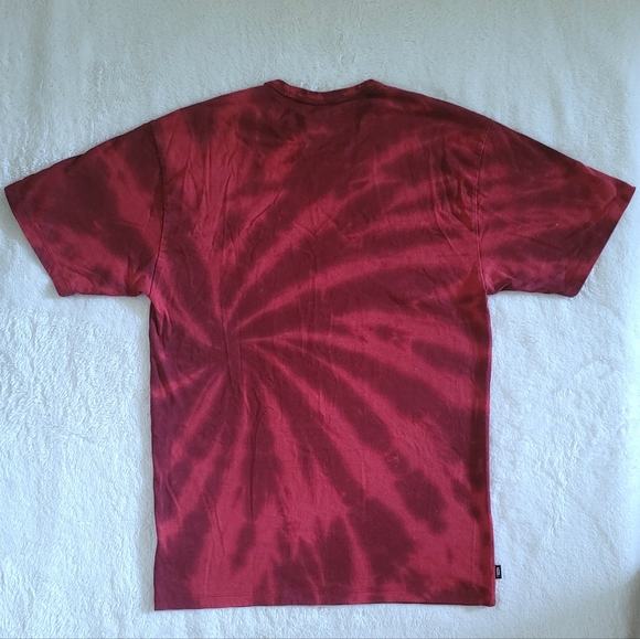 ✨️HP✨️ VANS🚐 Off The Wall Classic Fit Red❤️ Swirl Tie Dye☮️ Tee👕 - NWT - Picture 2 of 12